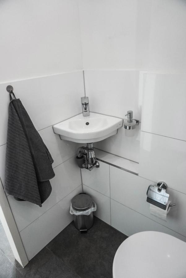 Königswinter Neu Gebautes Apartment Mit Sonnenterasse In Der Naehe Vom Siebengebirge & Bonn מראה חיצוני תמונה